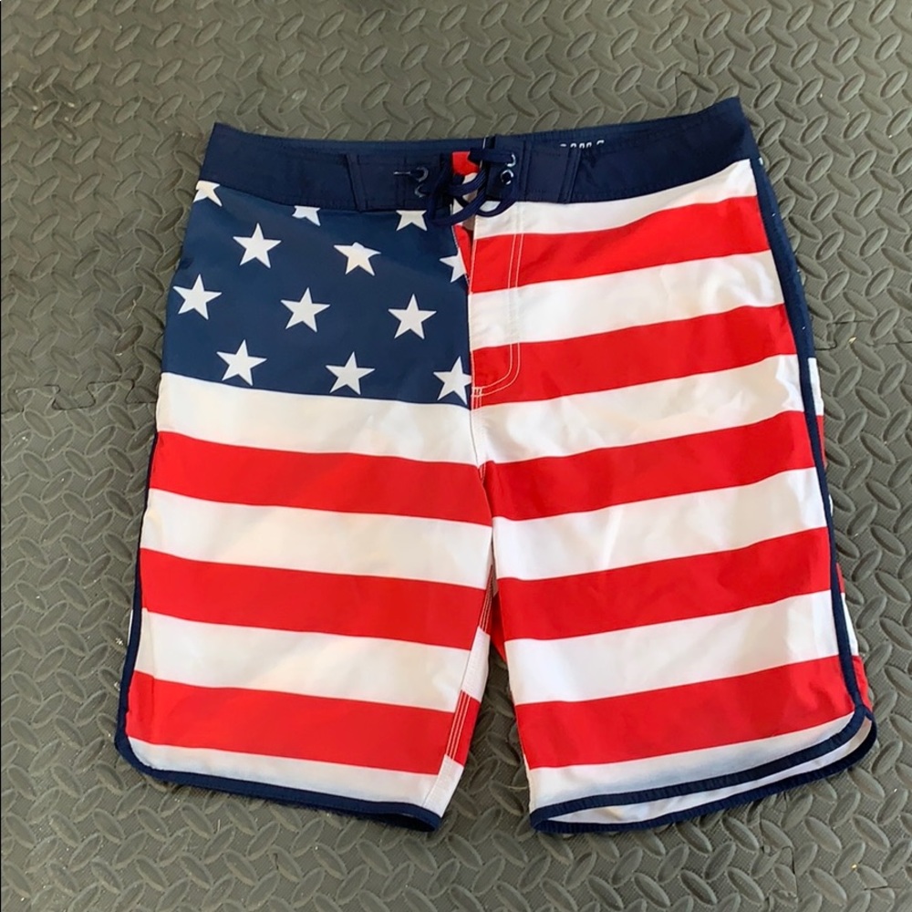 Men’s Old Navy bathing suit- like new